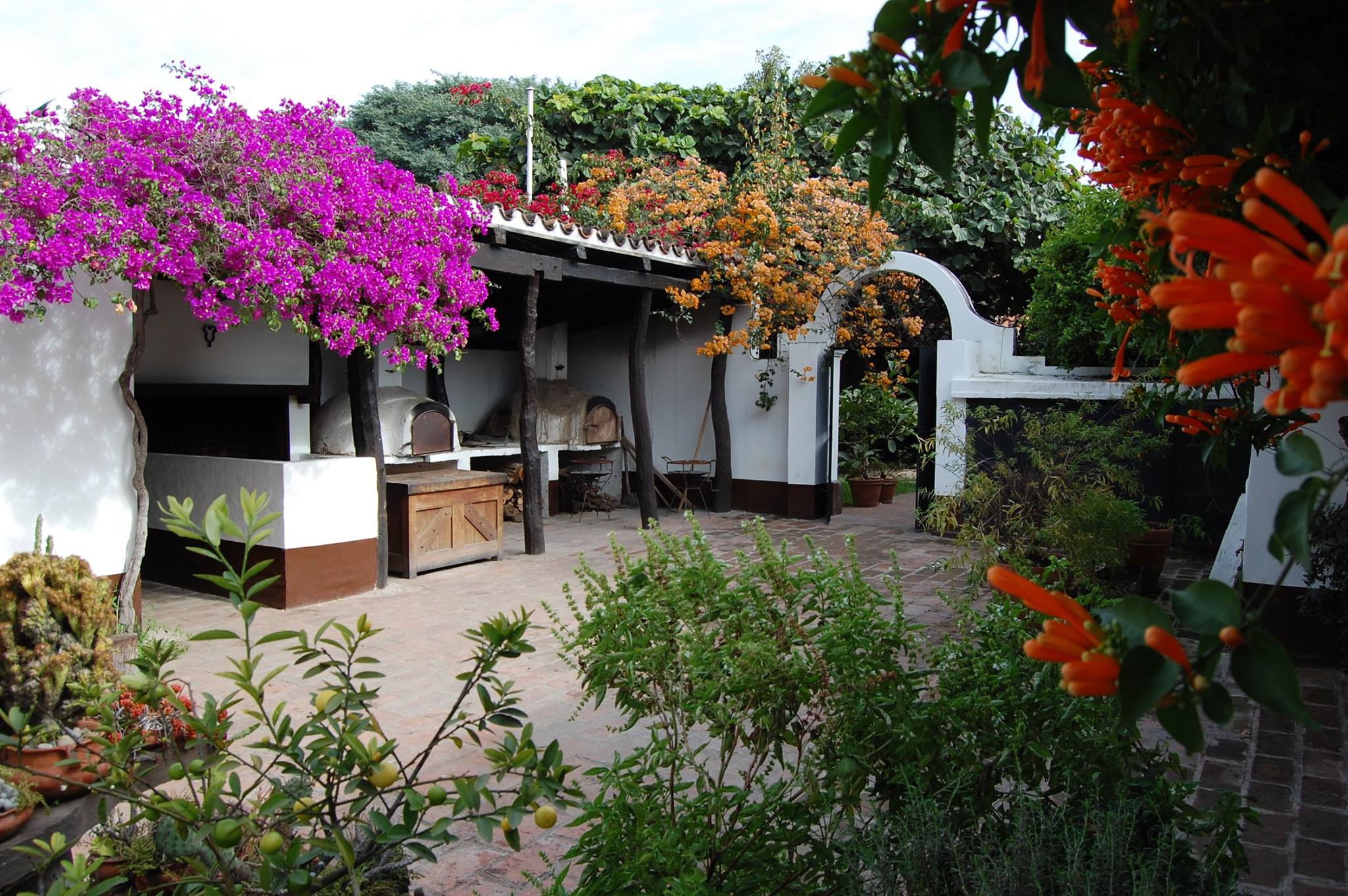 el-bordo-de-las-lanzas-01