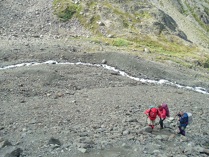 Trekking-experience-to-Vinciguerra-Glacier