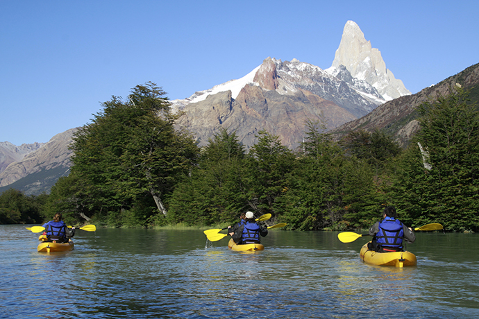 Kayak adventure in the Rio Las Vueltas-2