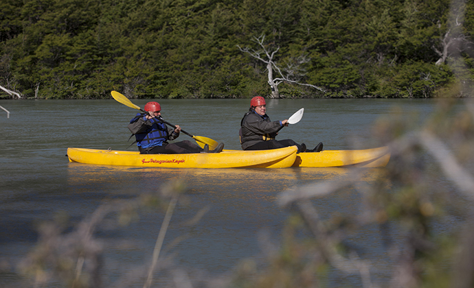 Kayak adventure in the Rio Las Vueltas