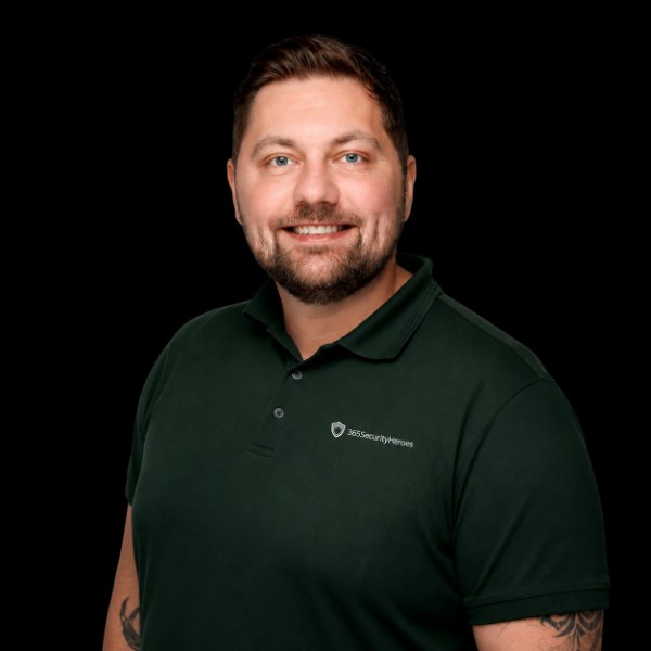 Dennis Hoffstädte