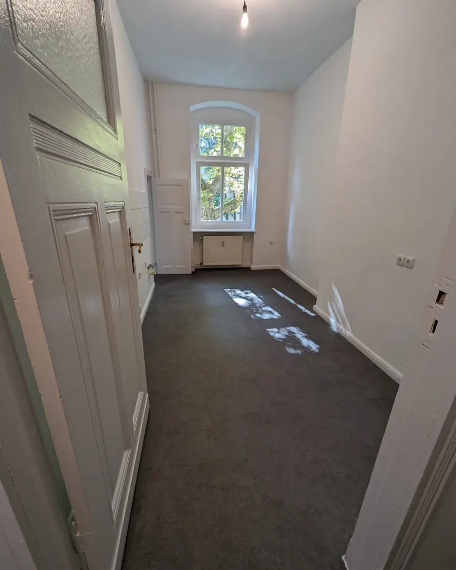 Küche einer Altbauwohnung nach der Sanierung