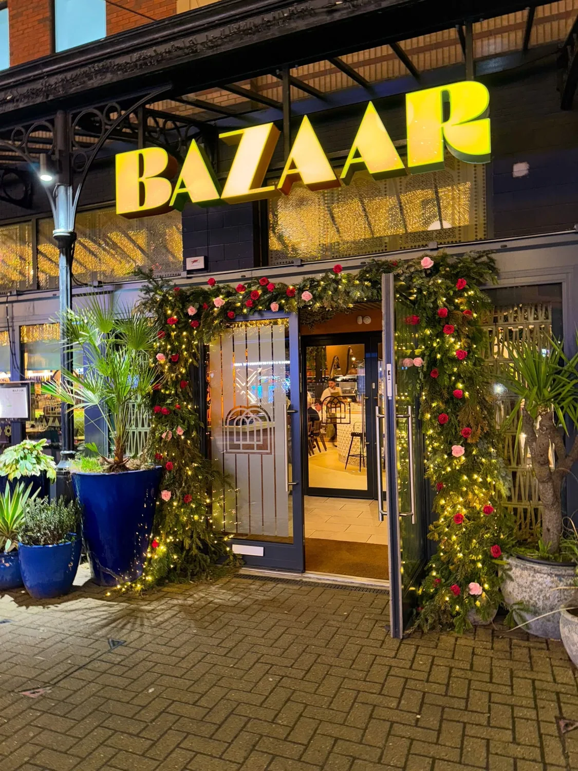 Mayor's praise as exciting new restaurant with 'wow factor' creates 50 jobs