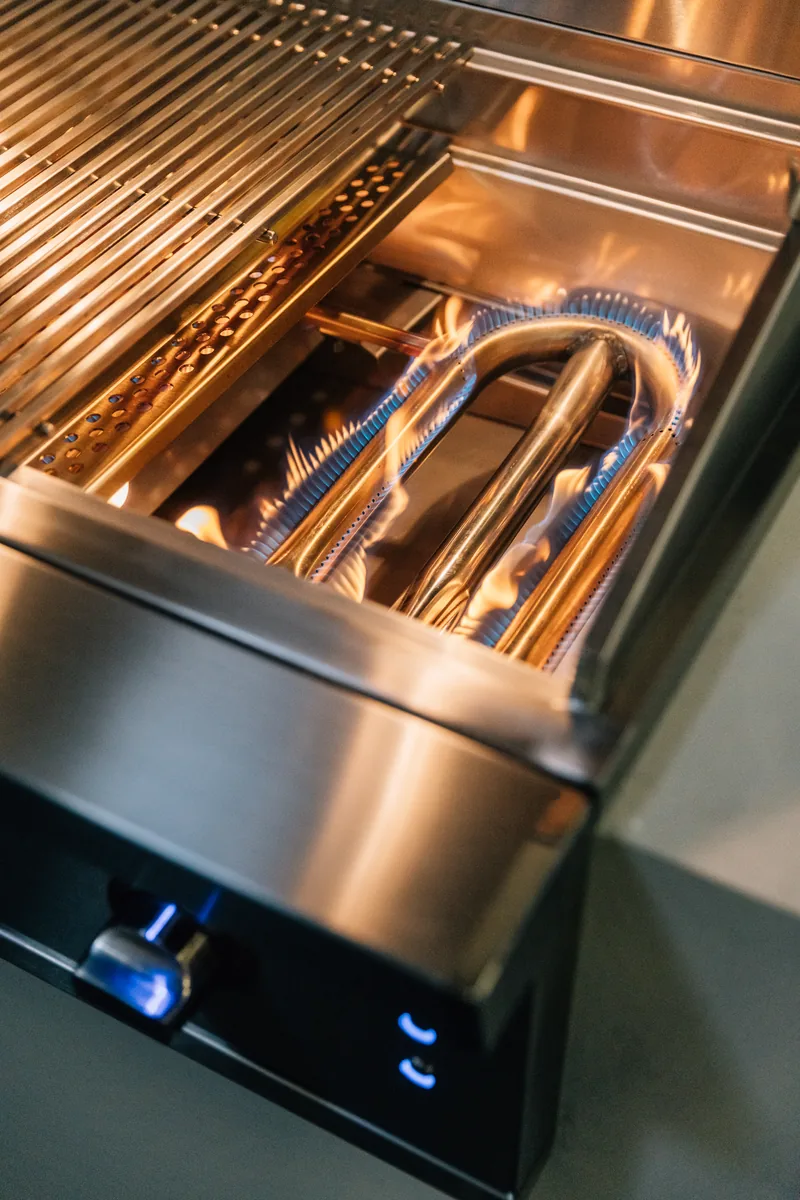 American Made Grills Atlas burner flames
