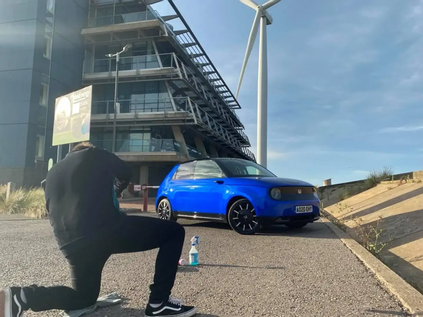 Alex Pollard filming a Honda e on a gimbal