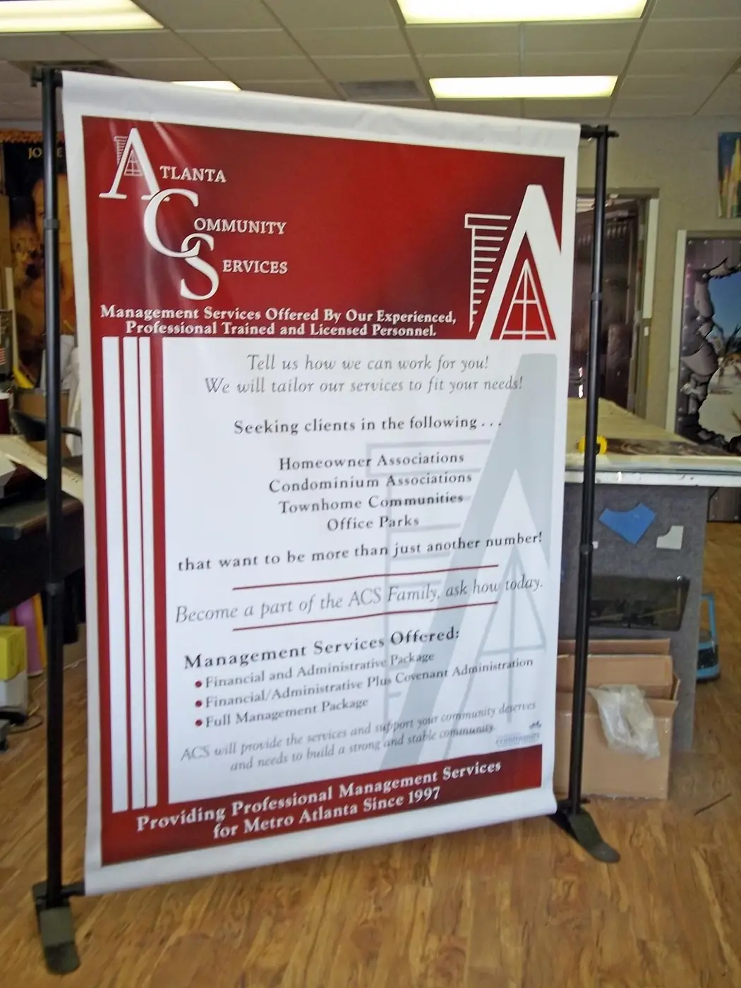 Indoor banner stand display