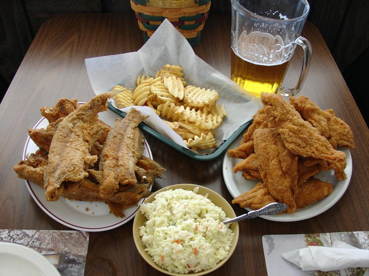 Bluff Lake Catfish Farm & Restaurant