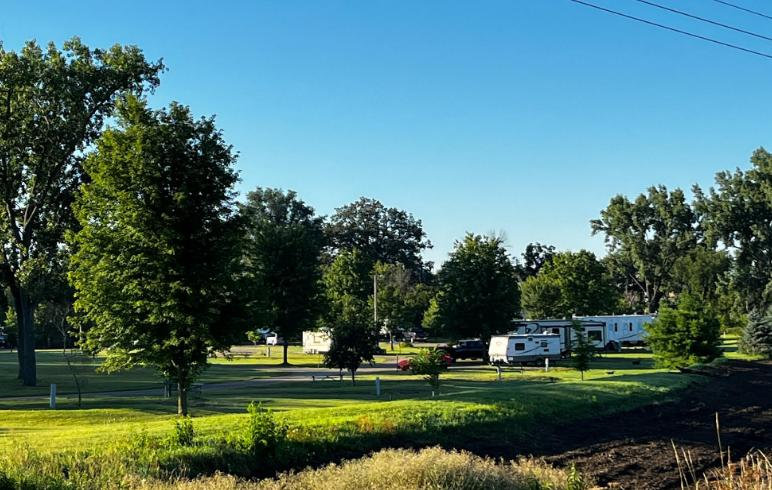 Horseshoe Pond Campground & Park