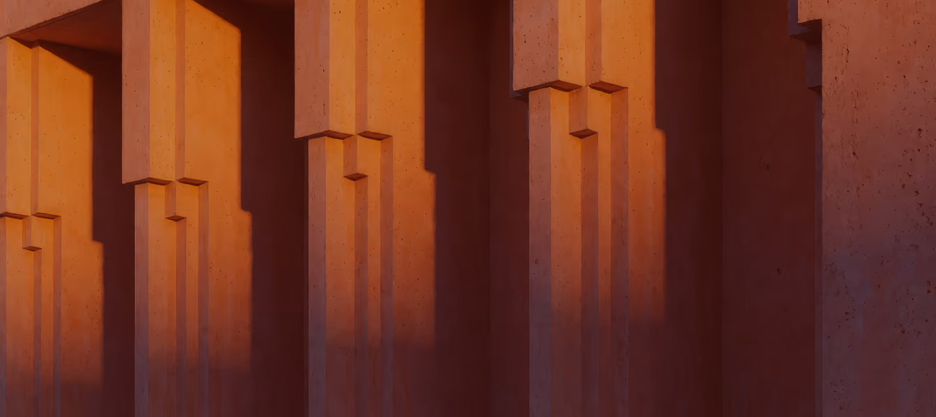 Colonnes architecturales baignées de lumière chaude