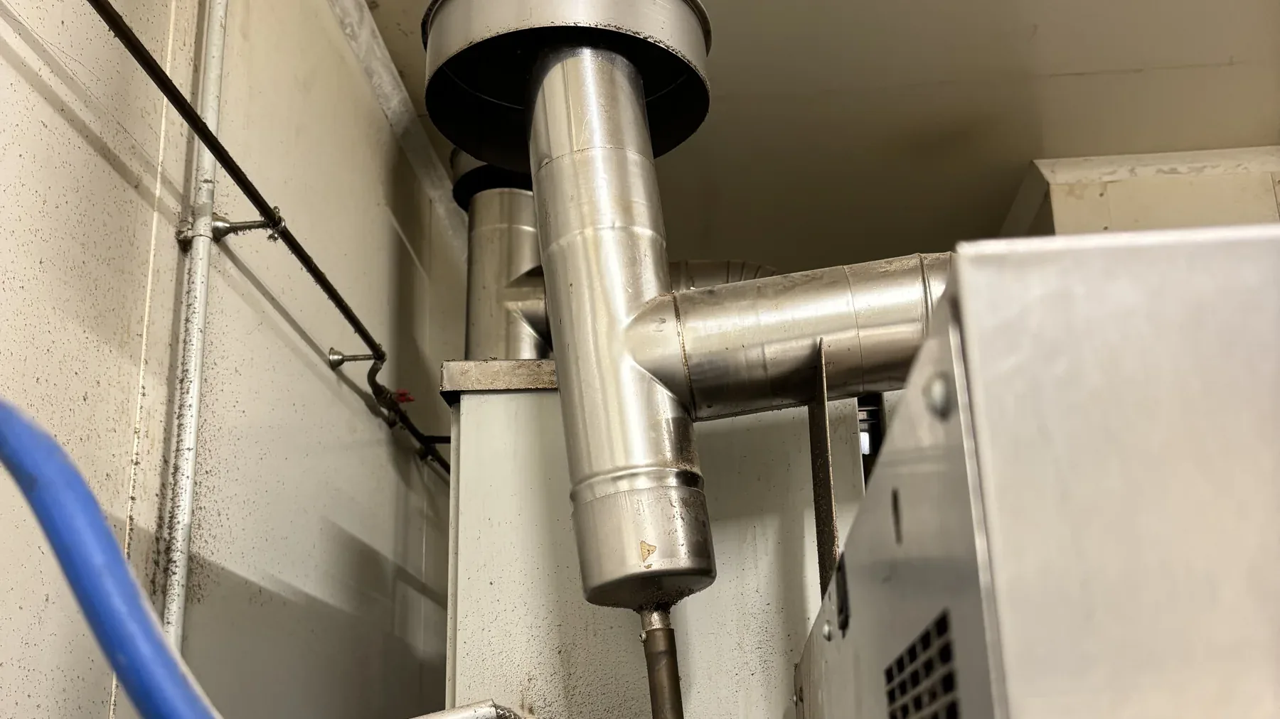 Ramonage de conduit de chaudière gaz et fioul