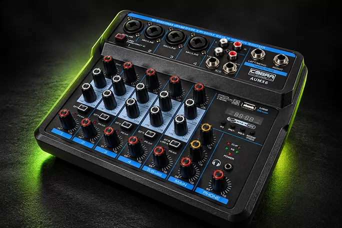 Compact analog audio mixer with knobs