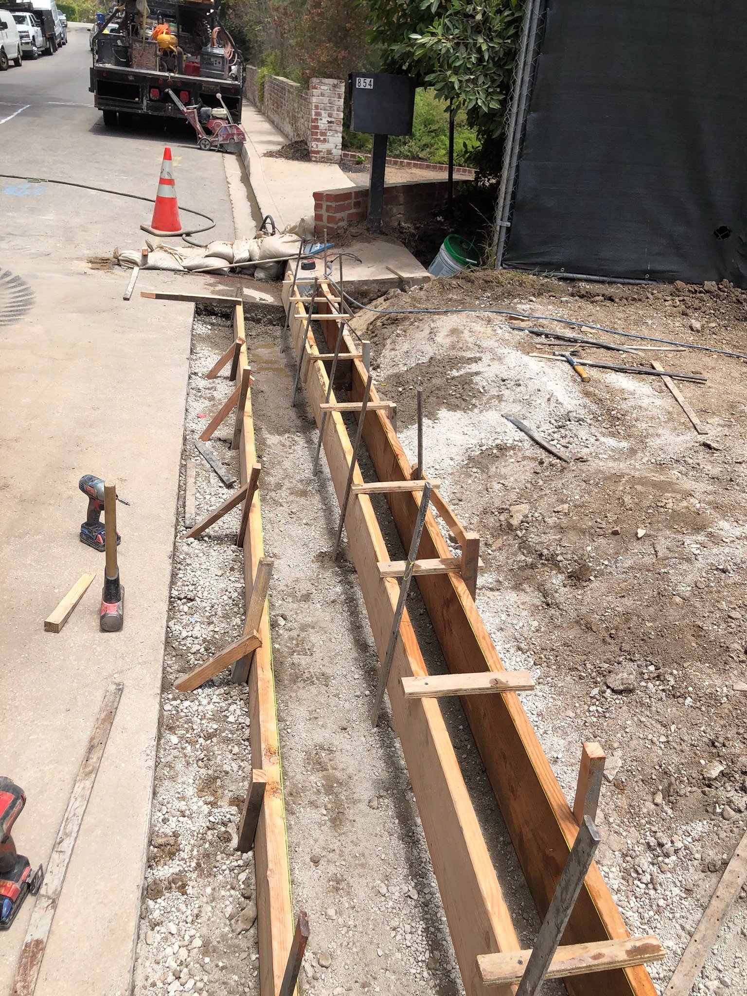 Curb and gutter forms set