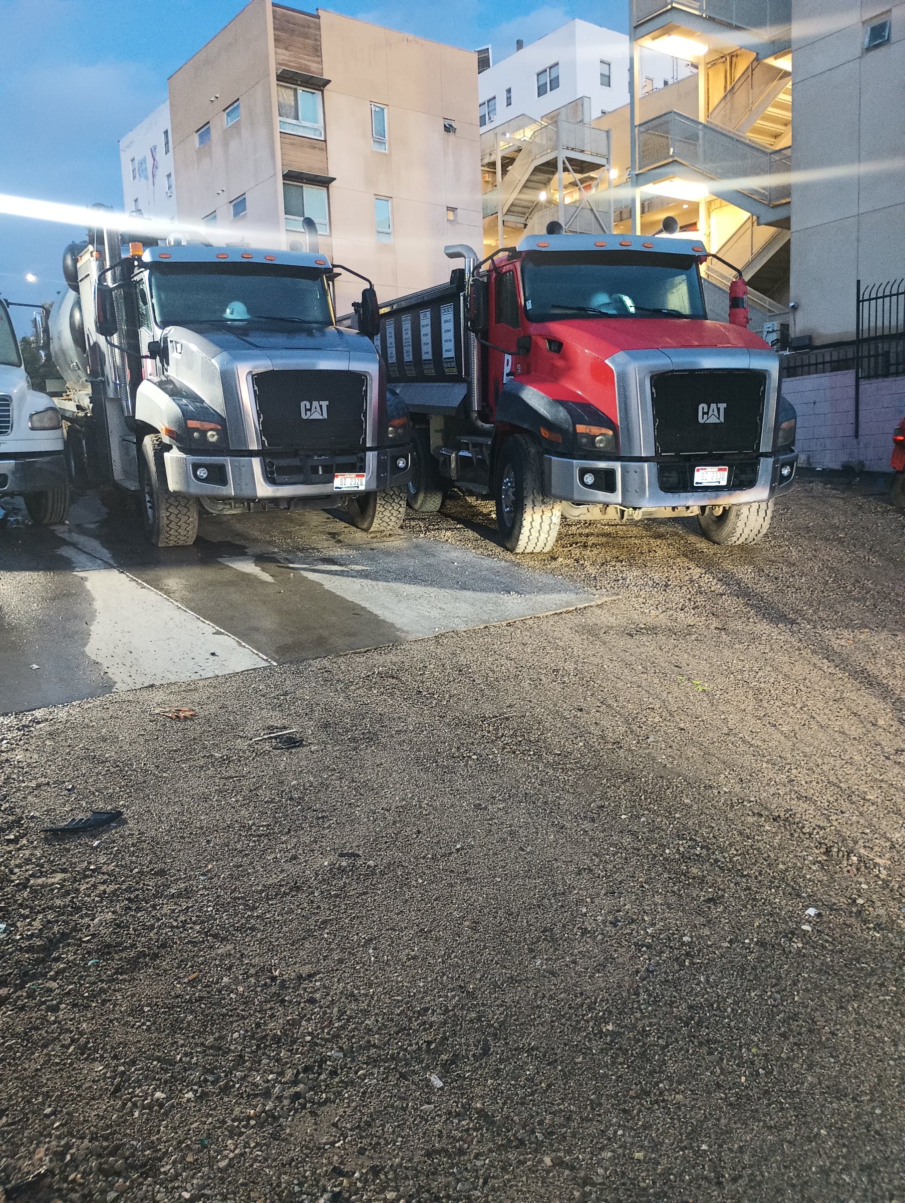 JFPEC dump trucks