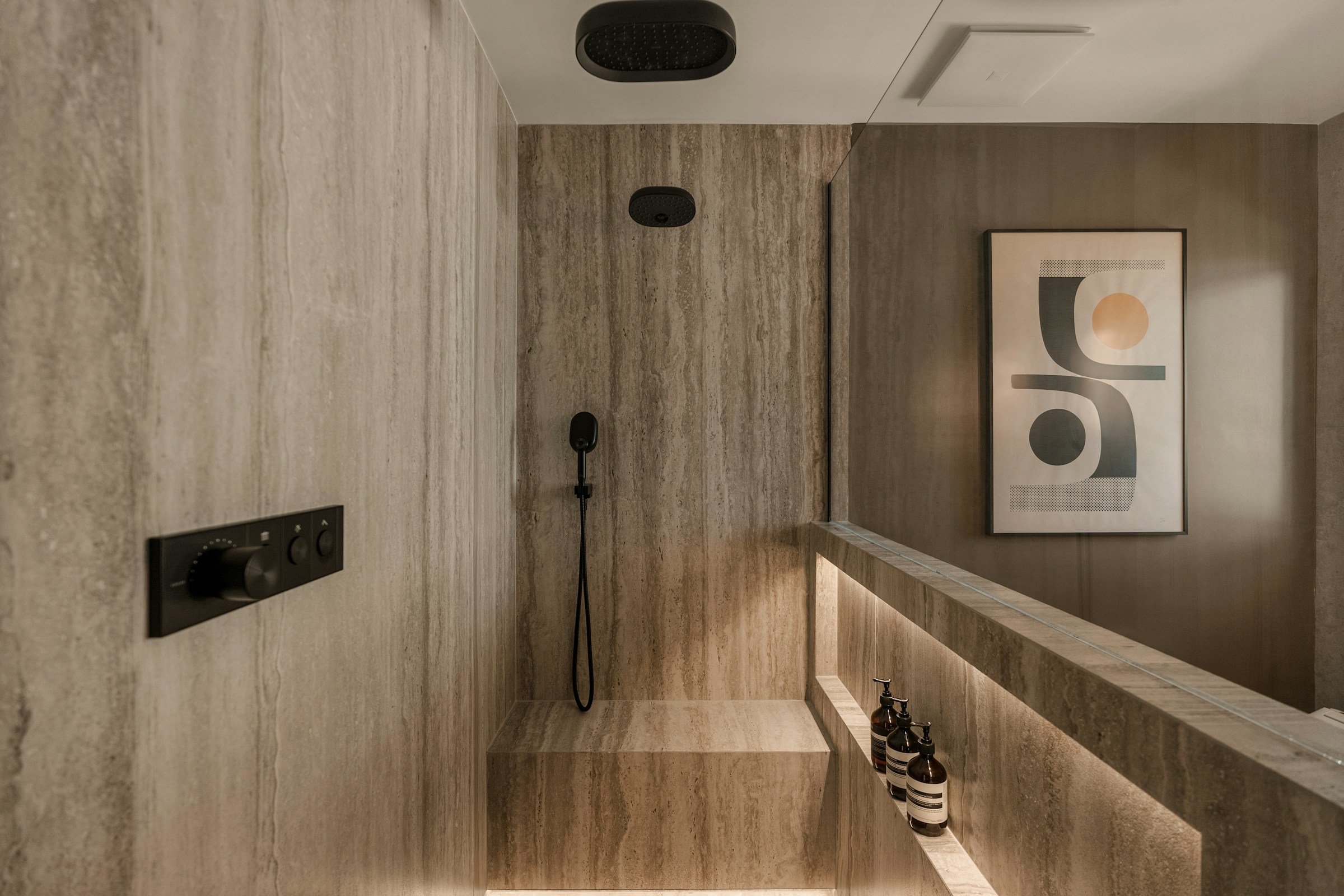 Hilltop kitchen detail 1