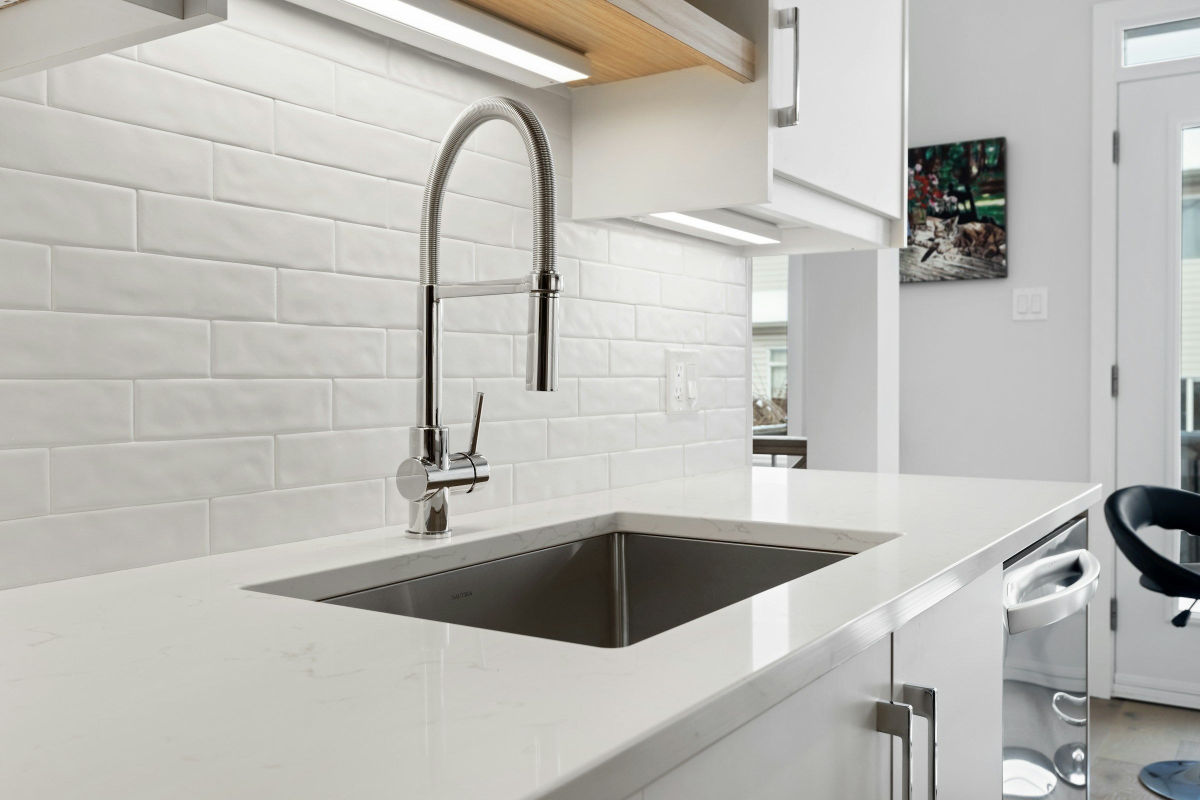 Hilltop kitchen detail 1