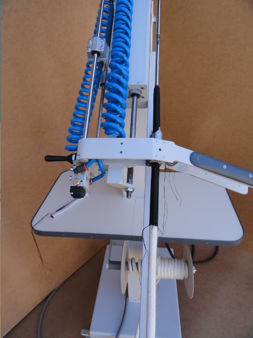 Applicateur de couche de cuir