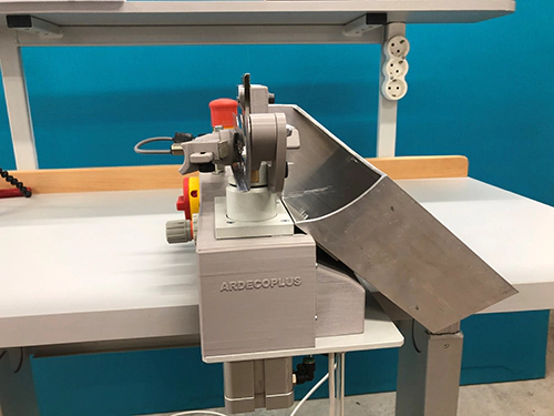 Machine à couper les toron