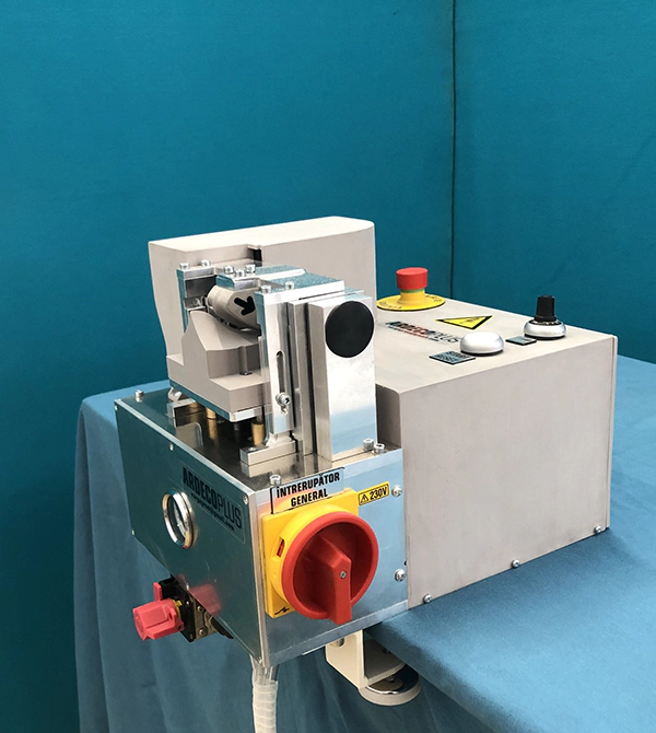 Machine à coller les jointures