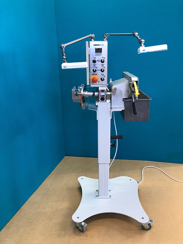 Machine de peinture et de nettoyage