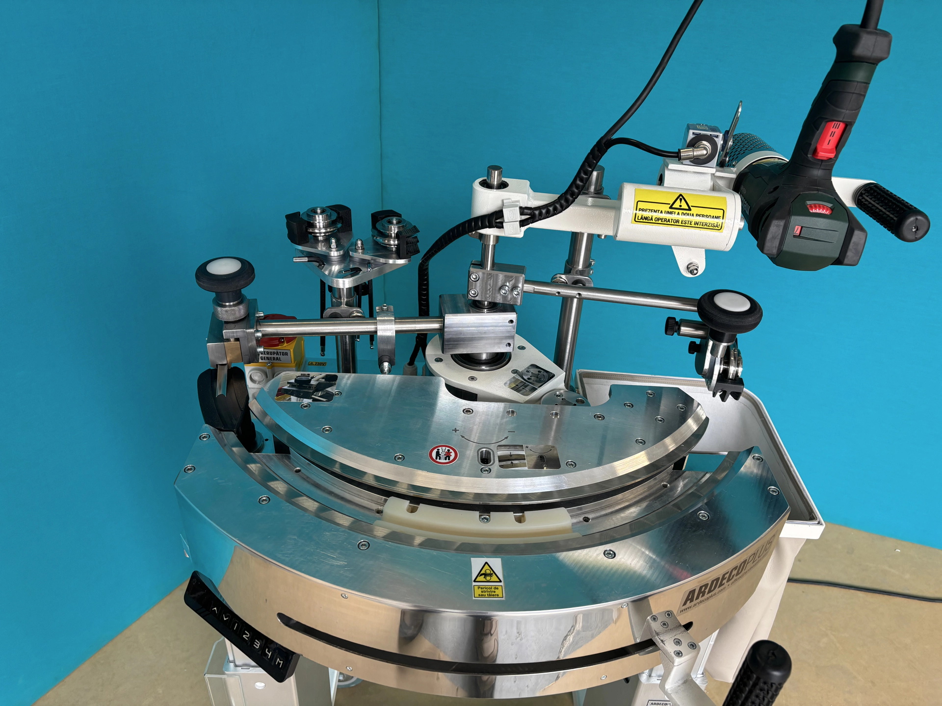 Machine d'arasage R300