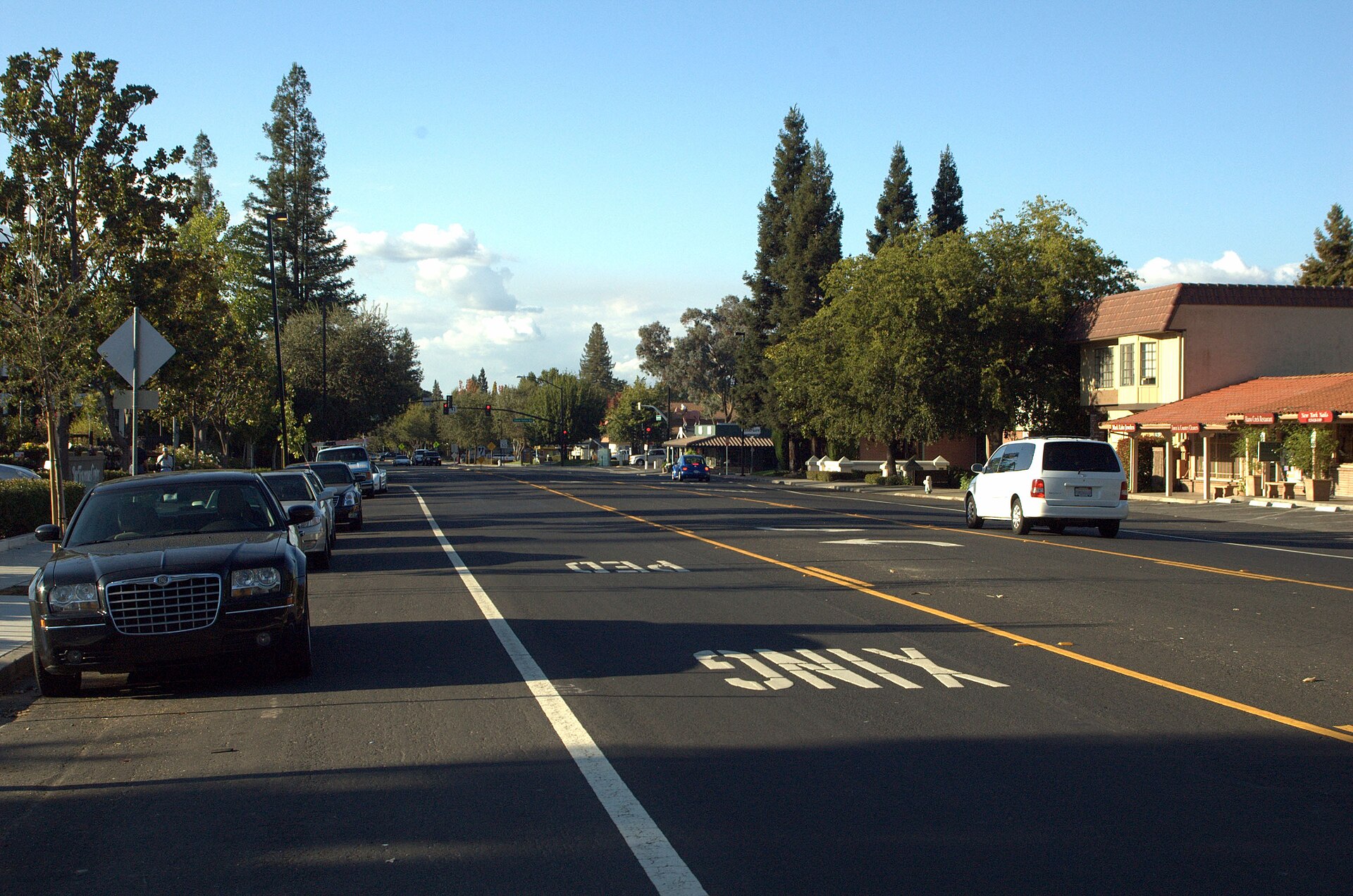 Danville Boulevard through downtown Alamo. Photo: ShakataGaNai, CC BY 3.0