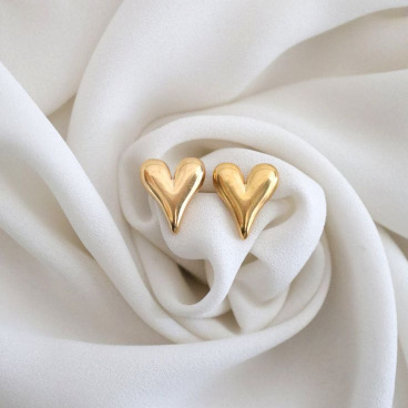 Heart Studs