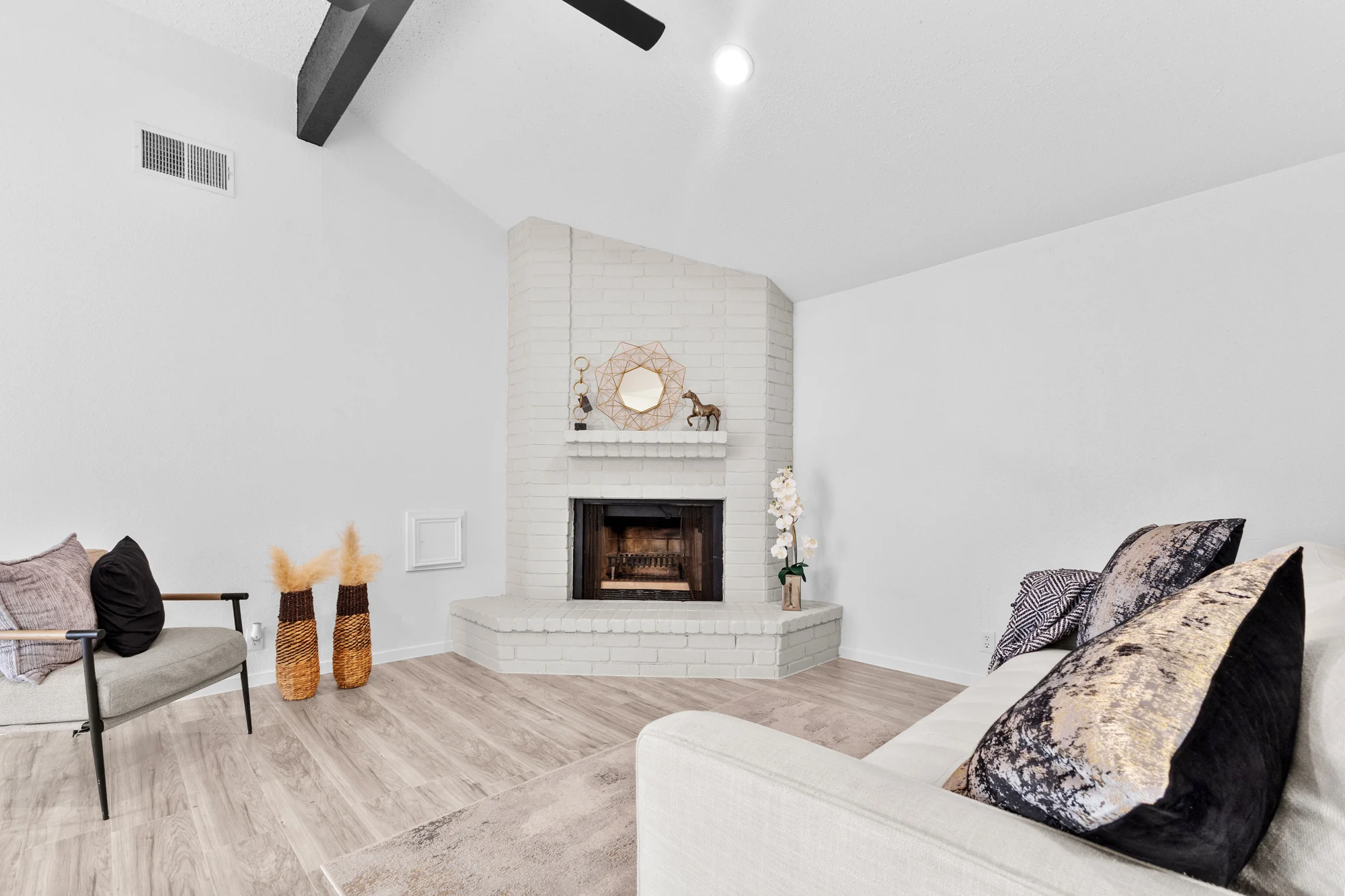 11342 Crescent Peak — Living room fireplace