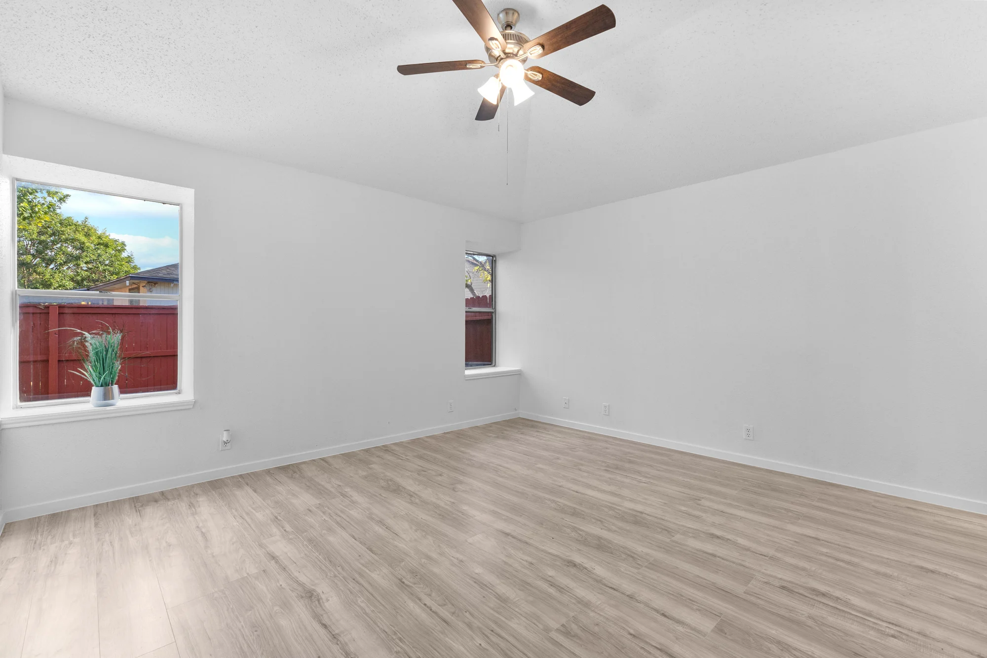 11342 Crescent Peak — Bedroom