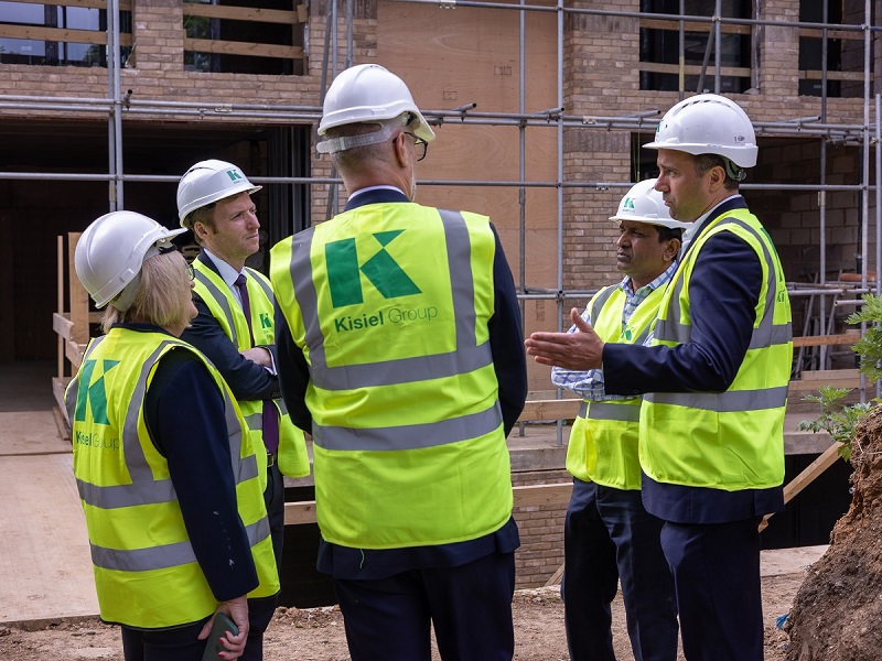 Construction Minister visiting the Kisiel site in Ealing