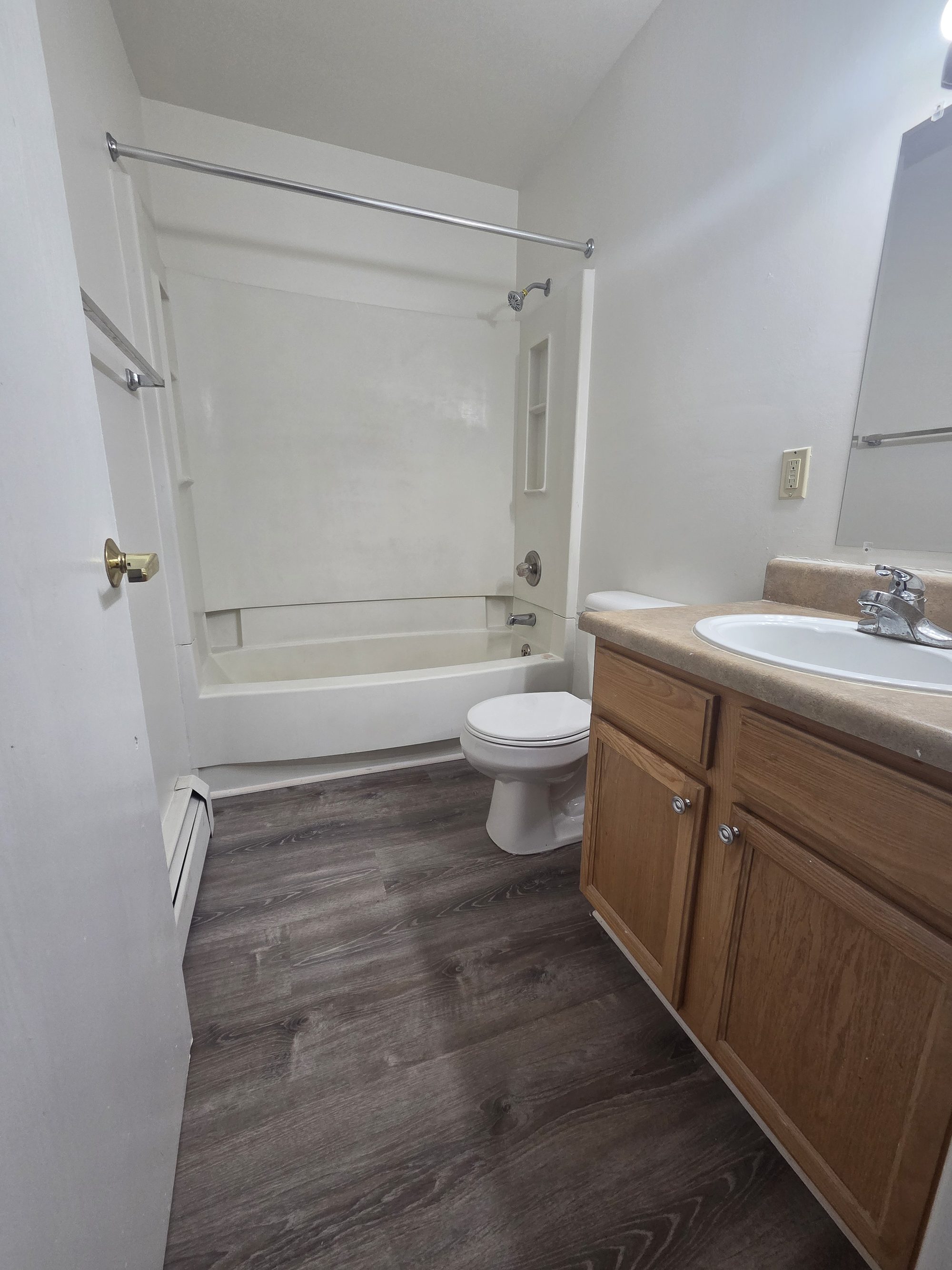 White Pine Manor, Barryton, MI, bathroom