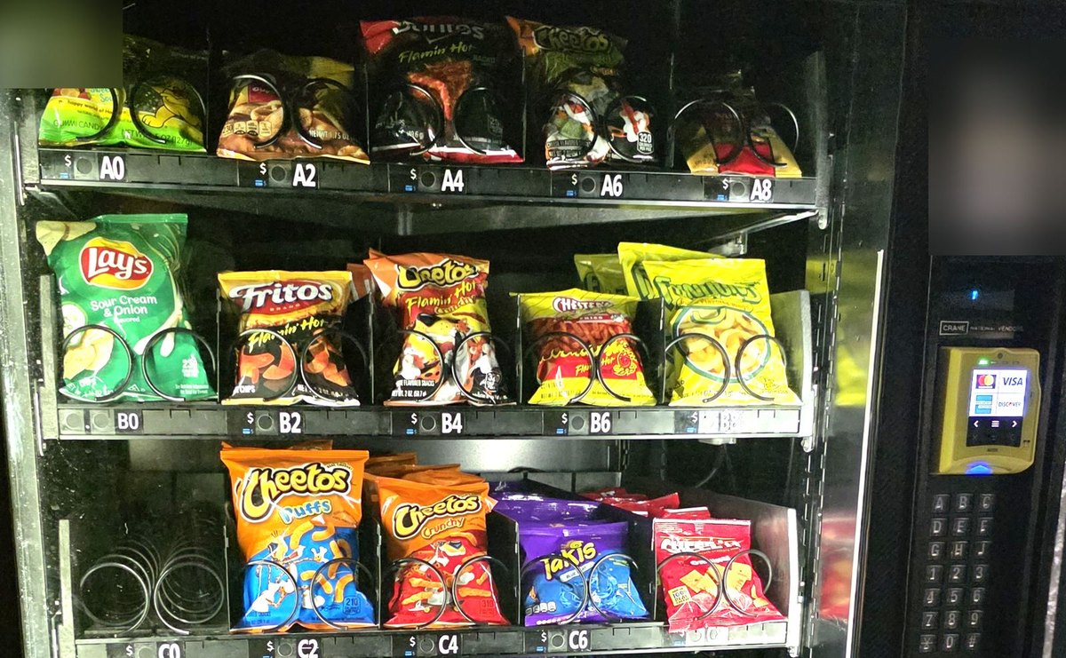 Kadozied Vending snack machine