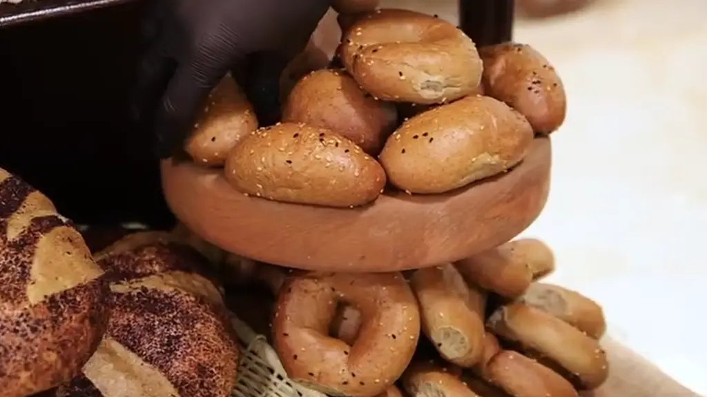 خبز يُخبز في المكان