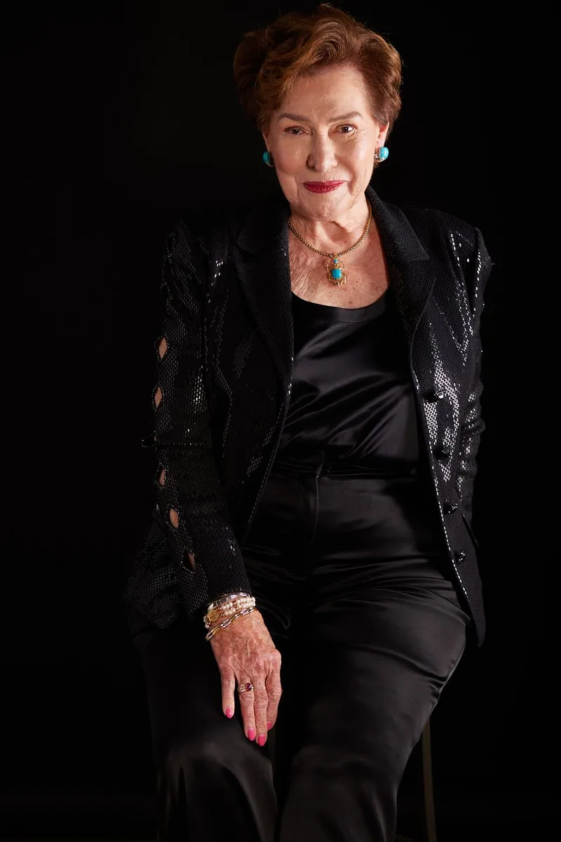 Executive portrait by Leslie Gabaldon Photography