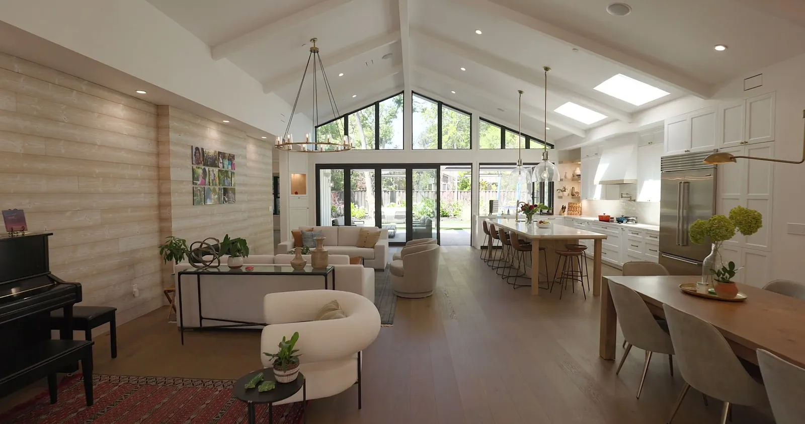 Golden Way living spaces