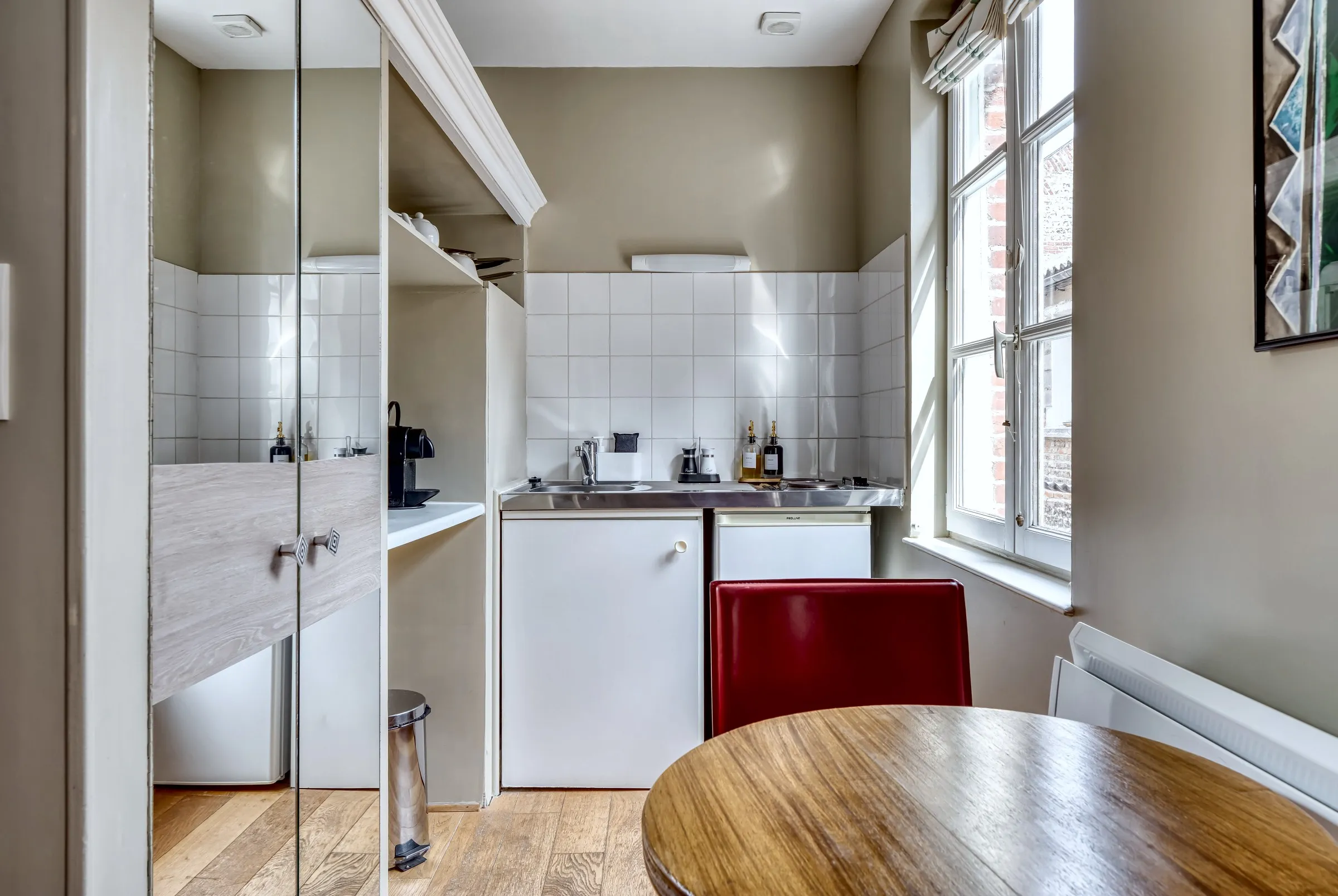 Chambre de luxe avec cuisine