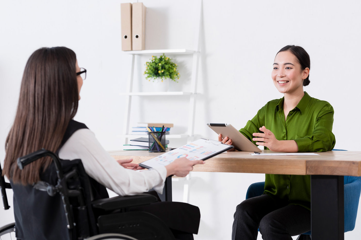 Navigating Workplace Conflict in Kelowna: Effective Communication Strategies from our Counselling Team