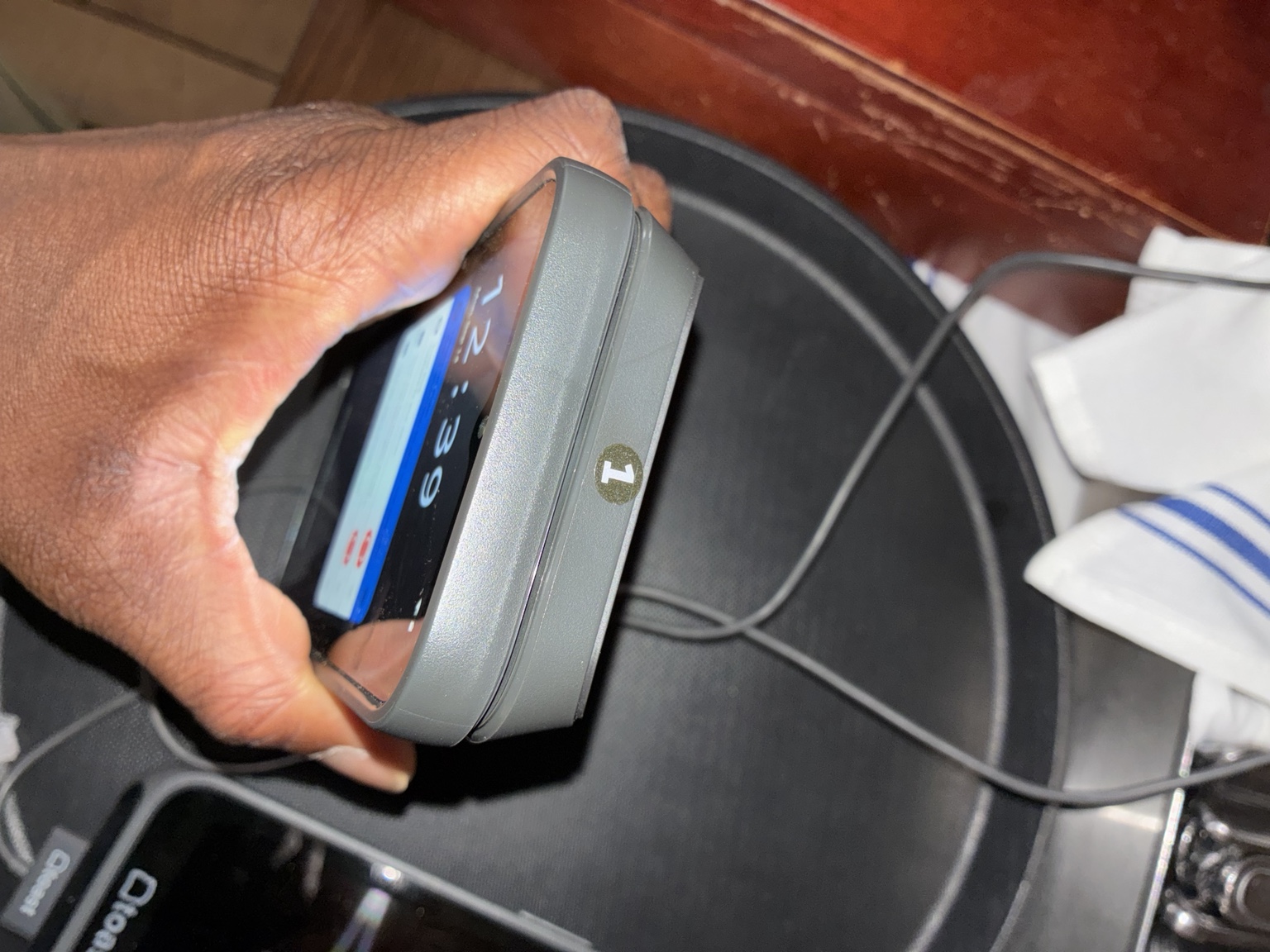 Handheld payment device at Mariella
